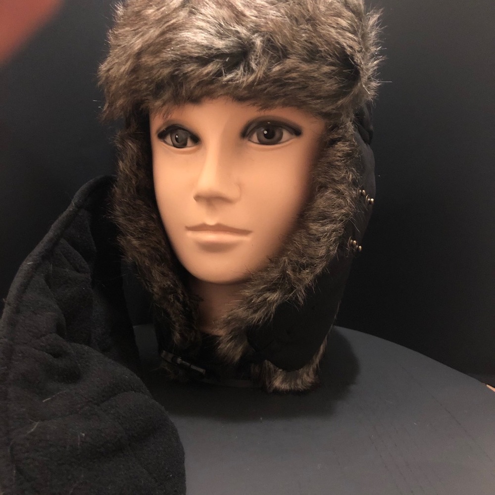 Winter hat - Picture 5 of 5
